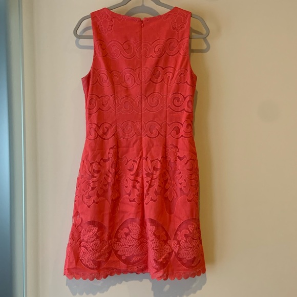 ELIZA J Sleeveless Scallop Hem Sheath Dress - Picture 3 of 3